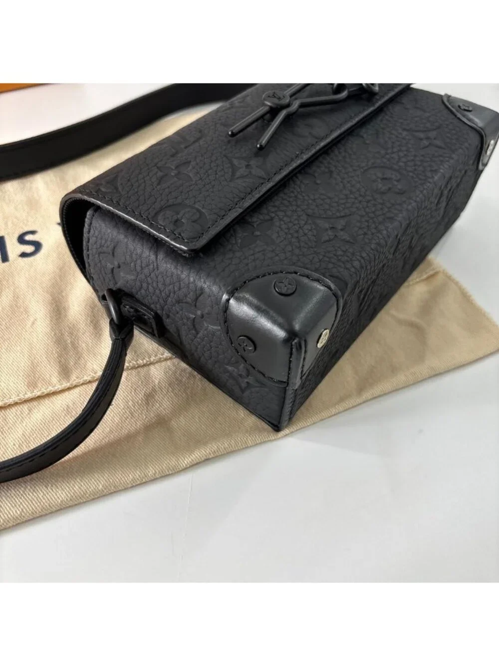 Louis Vuitton name louis